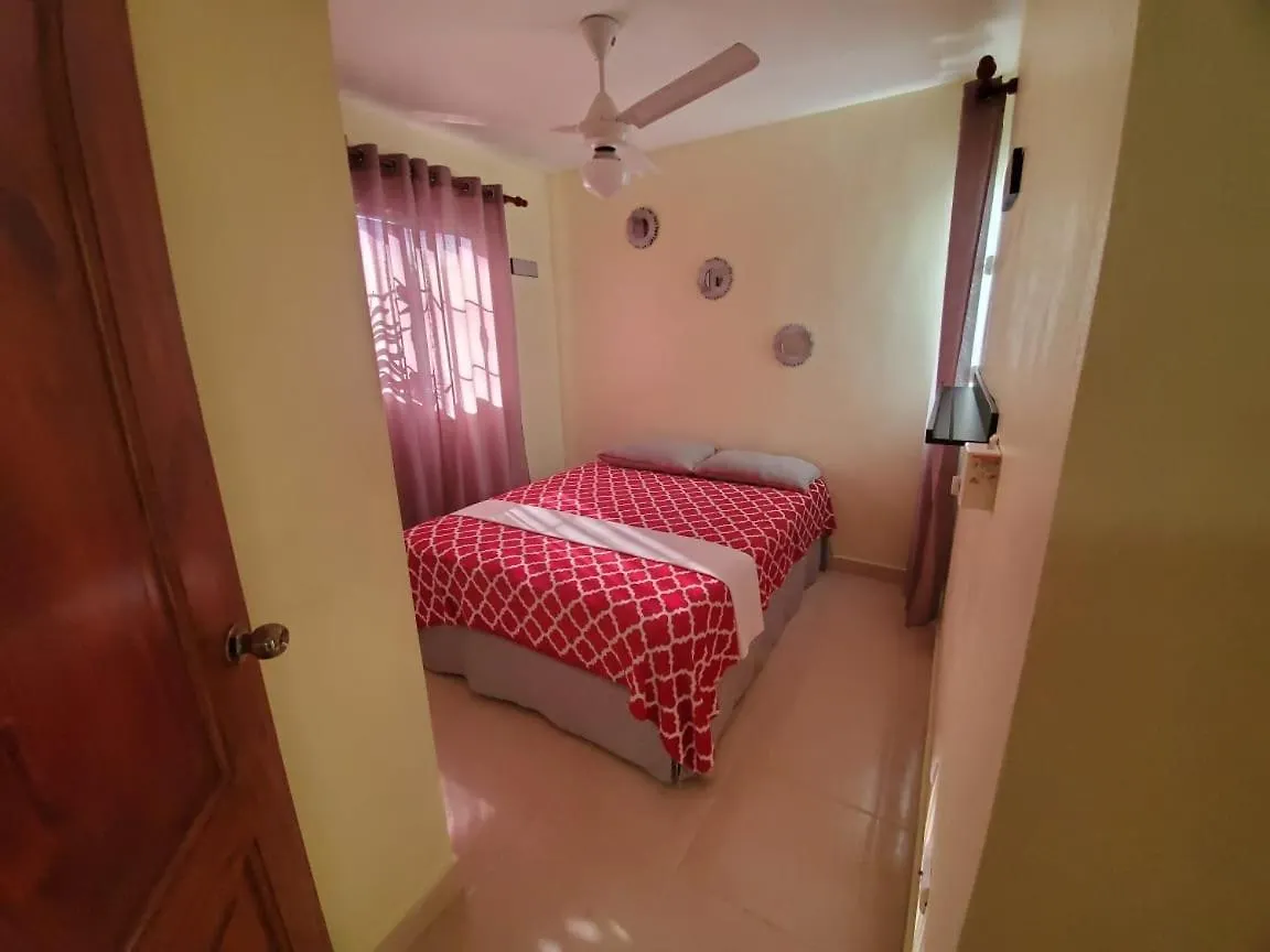 דירות סנטיאגו דה לוס קבאלרוס Apartamento Amueblado